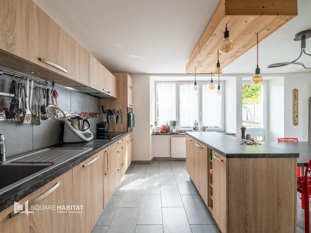Maison 8 pièces 300 m²