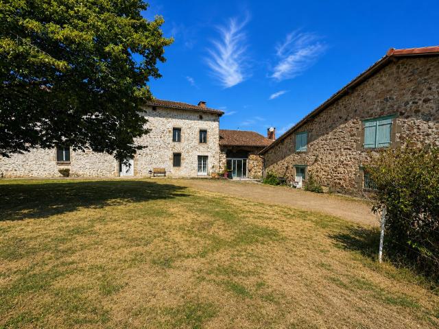 Maison 8 pièces 300 m²