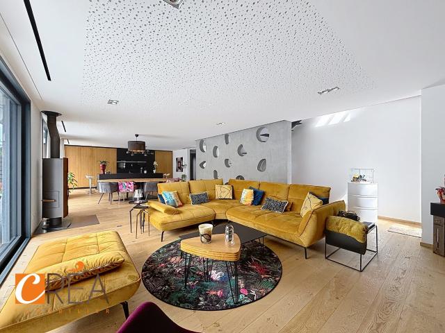 Maison 8 pièces 300 m²