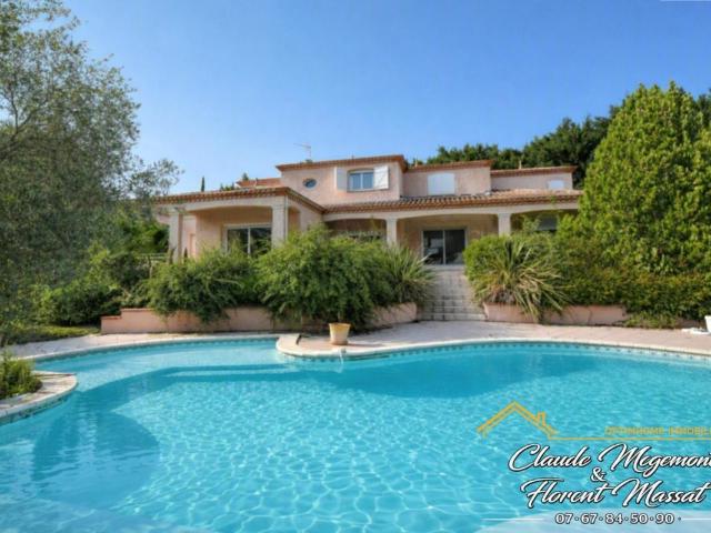 Maison 8 pièces 280 m²