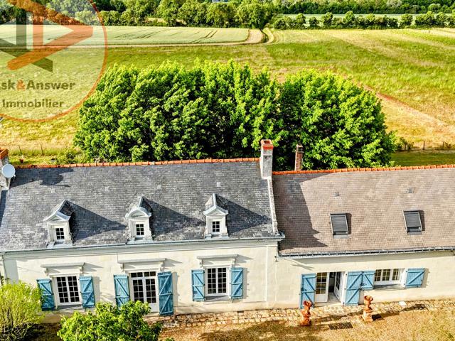 Maison 8 pièces 302 m²
