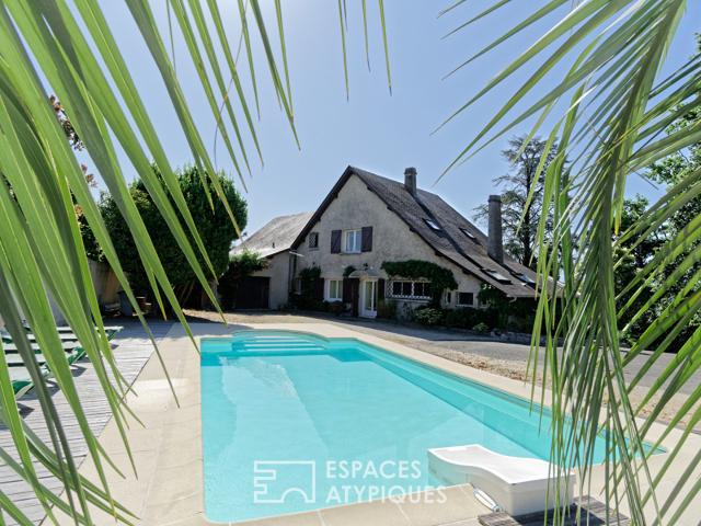 Maison 8 pièces 303 m²