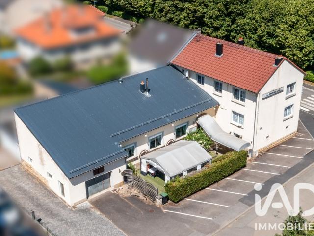 Maison 8 pièces 316 m²