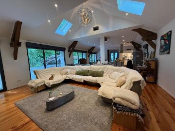 Maison 8 pièces 318 m²