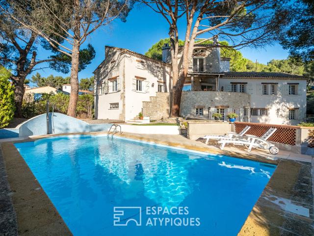 Maison 8 pièces 310 m²