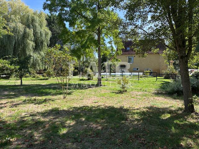 Maison 8 pièces 311 m²