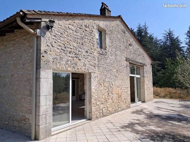 Maison 8 pièces 324 m²