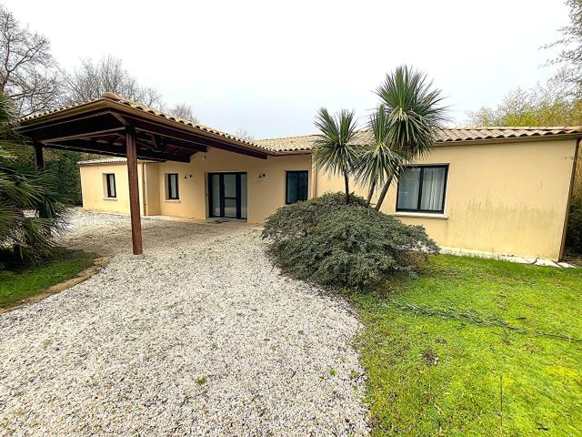 Maison 8 pièces 326 m²
