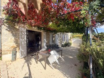Maison 8 pièces 320 m²
