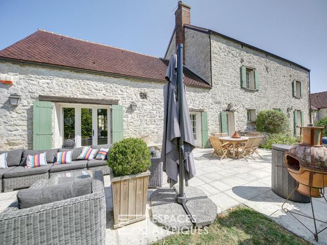 Maison 8 pièces 336 m²