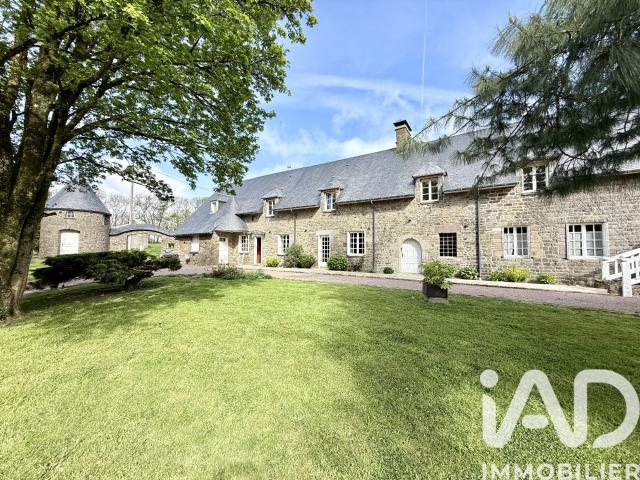 Maison 8 pièces 331 m²