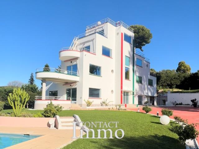 Maison 8 pièces 345 m²