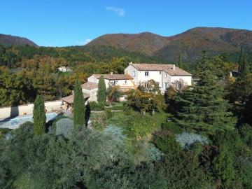 Maison 8 pièces 346 m²