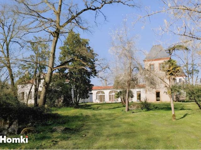 Maison 8 pièces 347 m²