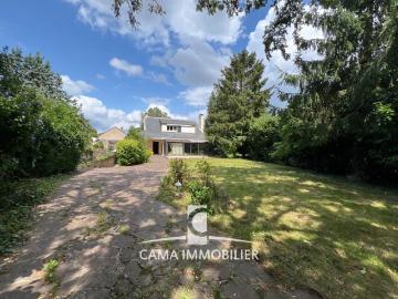 Maison 10 pièces 349 m²