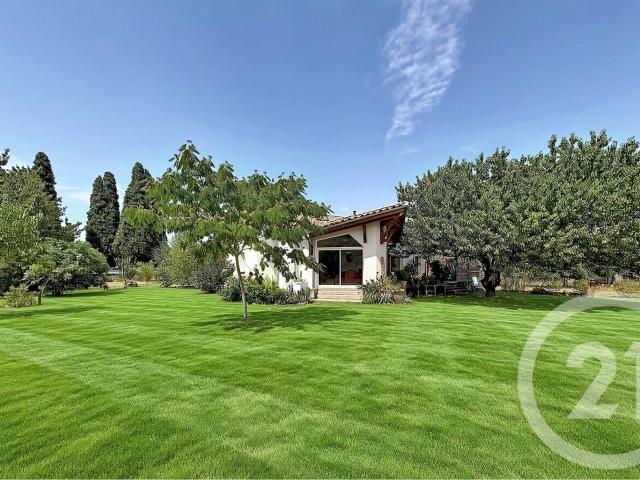 Maison 8 pièces 340 m²