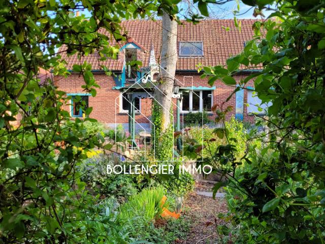 Maison 8 pièces 355 m²