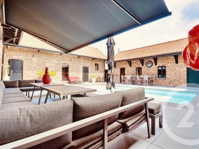 Maison 8 pièces 355 m²