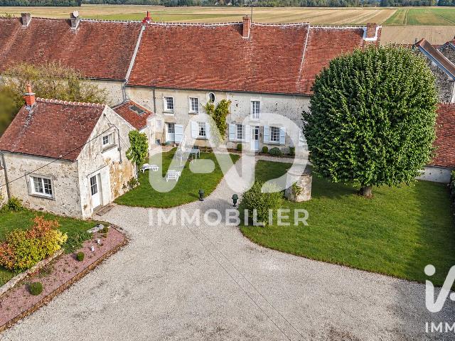 Maison 8 pièces 350 m²