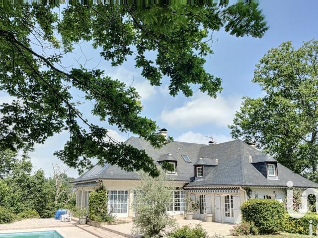 Maison 8 pièces 350 m²