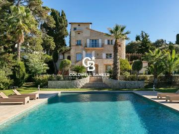 Maison 8 pièces 410 m²