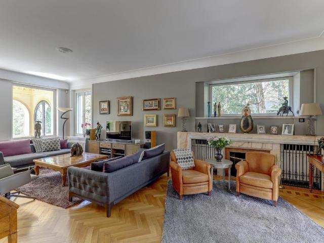 Maison 8 pièces 350 m²