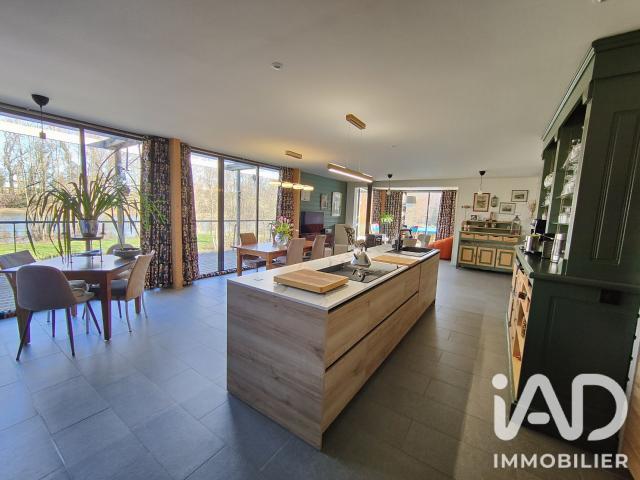 Maison 8 pièces 350 m²