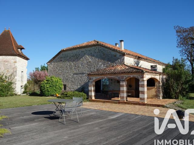 Maison 8 pièces 360 m²