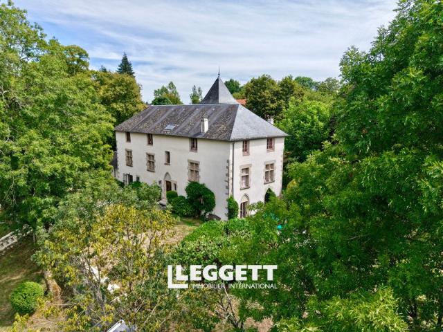 Maison 8 pièces 362 m²