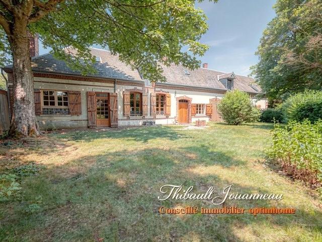 Maison 8 pièces 363 m²
