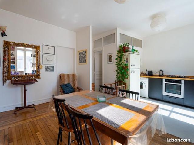 Maison 8 pièces 389 m²
