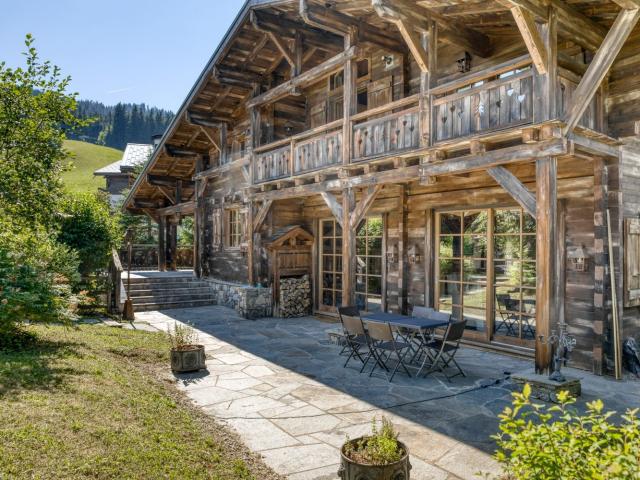 Maison 8 pièces 383 m²