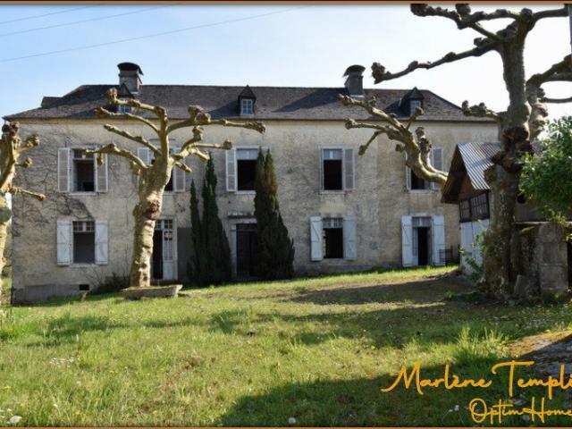 Maison 8 pièces 400 m²
