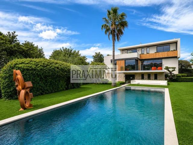 Maison 8 pièces 400 m²