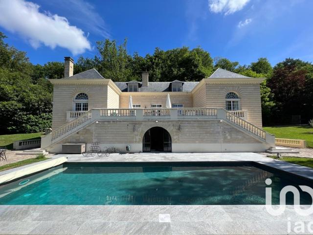Maison 8 pièces 400 m²