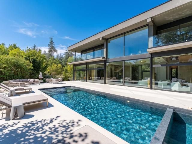Maison 8 pièces 400 m²