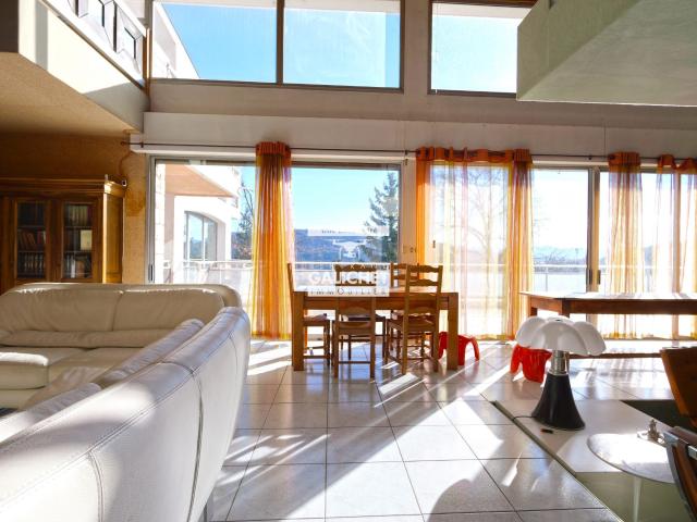 Maison 8 pièces 412 m²
