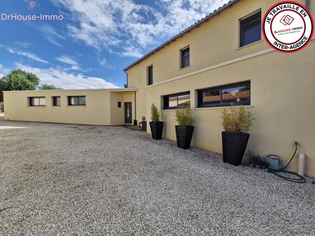 Maison 8 pièces 427 m²