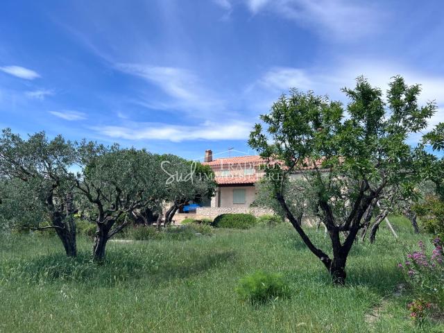 Maison 8 pièces 194 m²