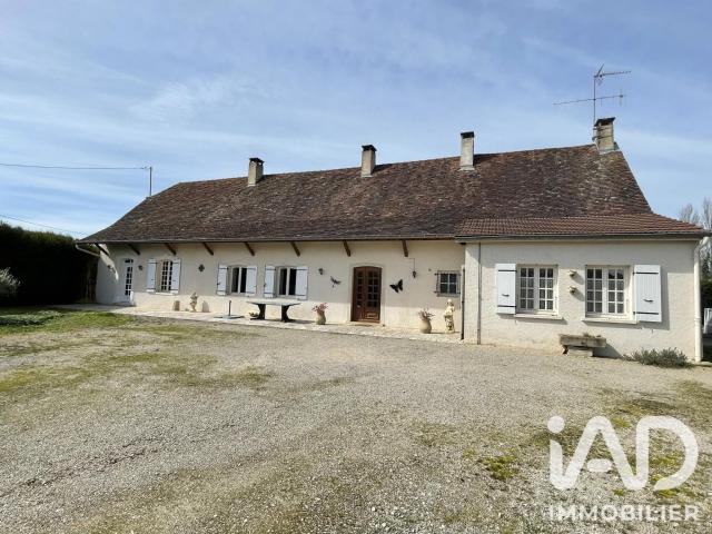 Maison 8 pièces 420 m²