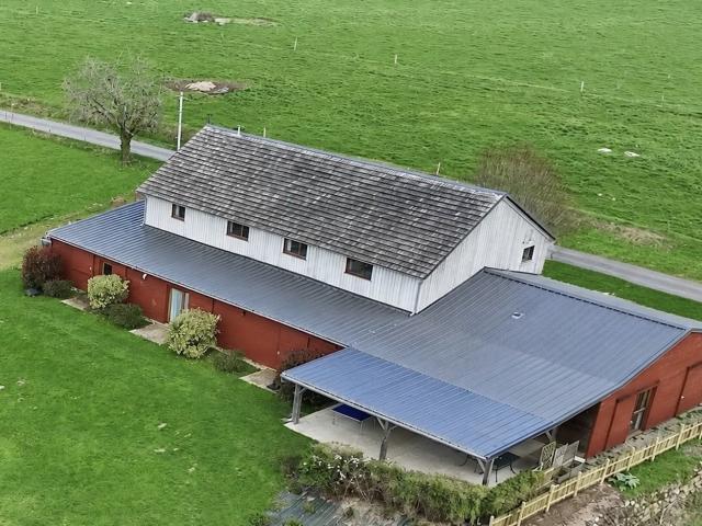 Maison 8 pièces 421 m²
