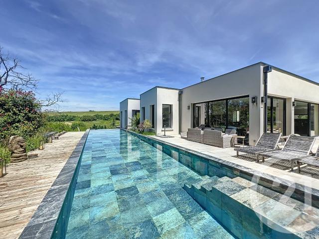 Maison 8 pièces 430 m²