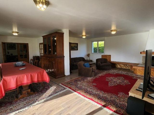 Maison 8 pièces, 450 m² à louer à Saint Julien en Genevois 74160