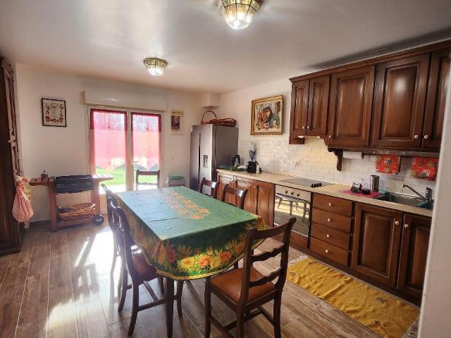 Maison 8 pièces, 450 m² à louer à Saint Julien en Genevois 74160