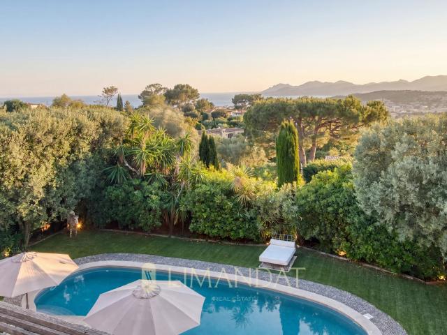 Maison 8 pièces 525 m²