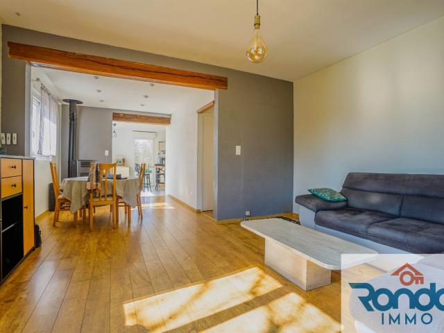 Maison 8 pièces / 5 chambres / 145 m2 / 2085 m2 terrain 145m² Foncegrive