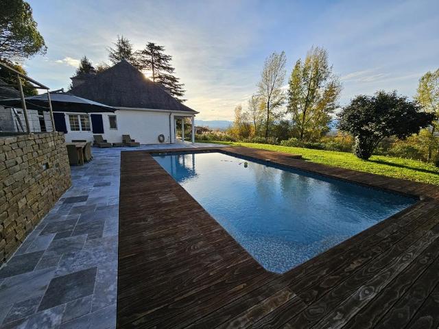 Maison 8 pièces avec piscine – SERRES MORLAAS 64
