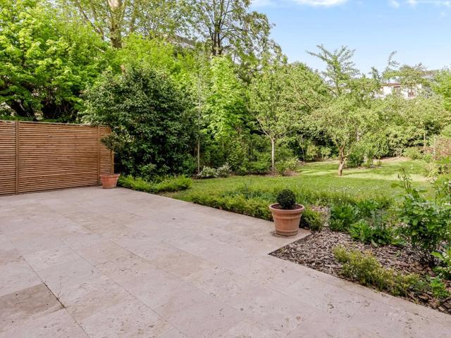 Maison 8 pièces sur terrain de 445 m²