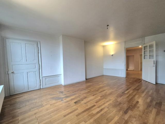 Maison 8 pièces sur une parcelle de 1333 m2 ESSEY LES NANCY