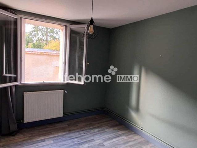 MAISON 90m2 3 CHAMBRES SAINT SAVIN 86310